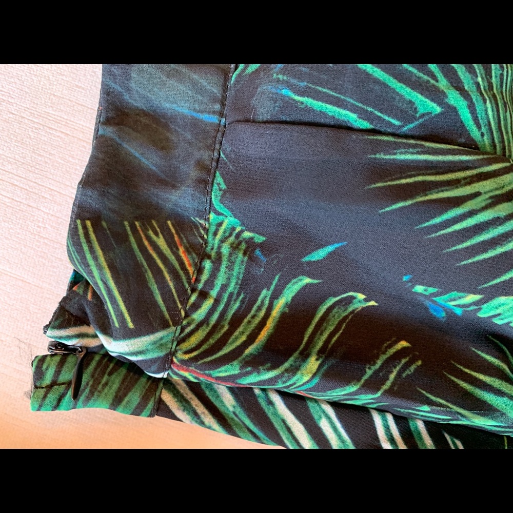 Dress - Picture 3 of 6